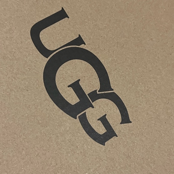 UGG boots - Picture 6 of 9